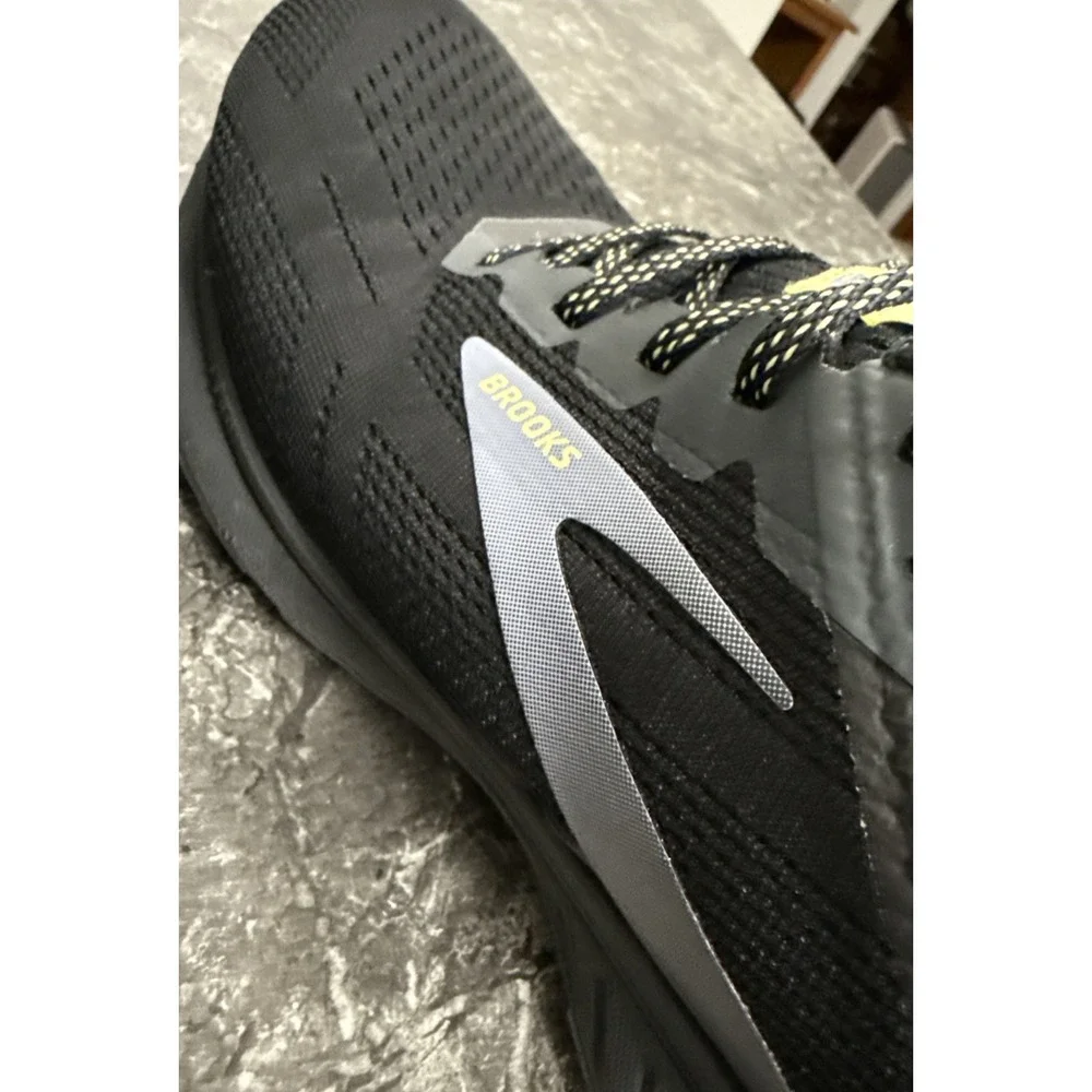 Brooks good clean